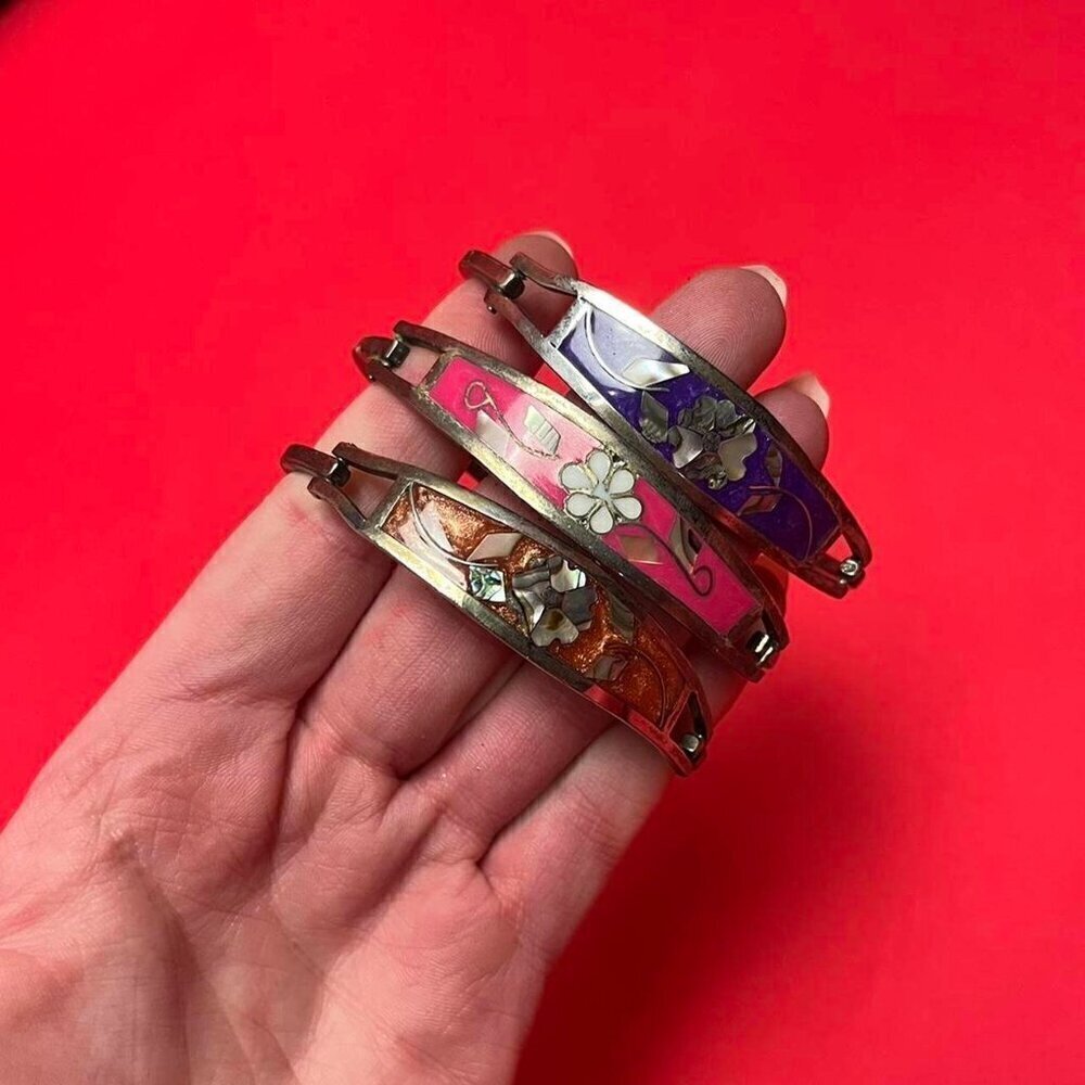 Vintage Chinese bracelet set 🤍💜​​​​​​​​​​